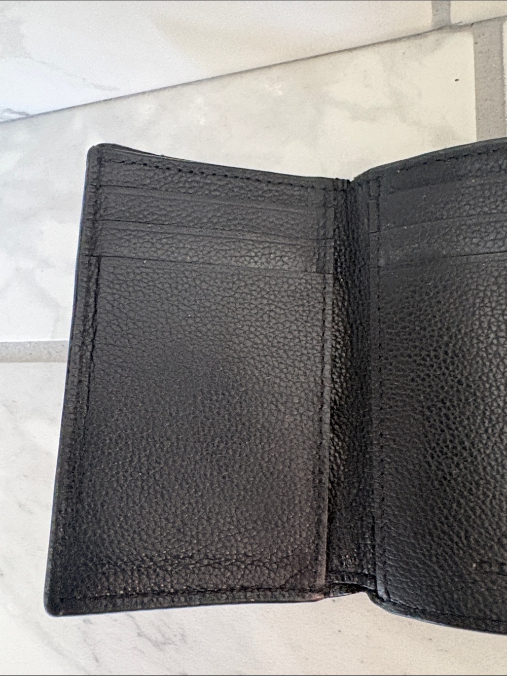 Coach Men’s Black Leather Trifold Wallet - Picture 5 of 9